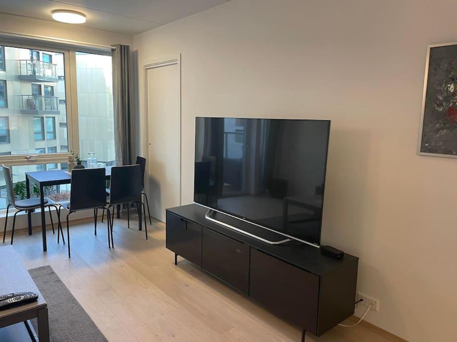 Nydalen/Storo- Ved T-Banestasjon Apartment Oslo Ngoại thất bức ảnh